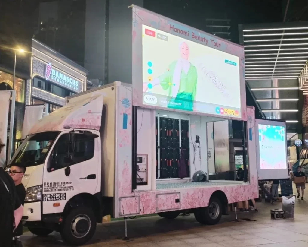 led truck